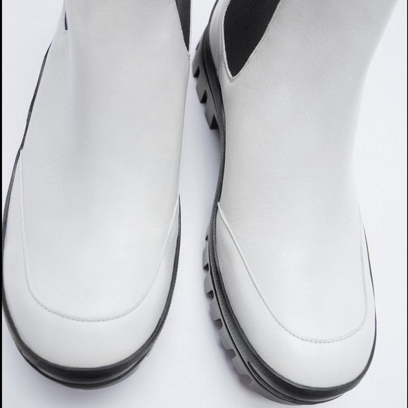 ZARA BNWT Low Heel Vibram Sole Leather Ankle Boots - Picture 4 of 10